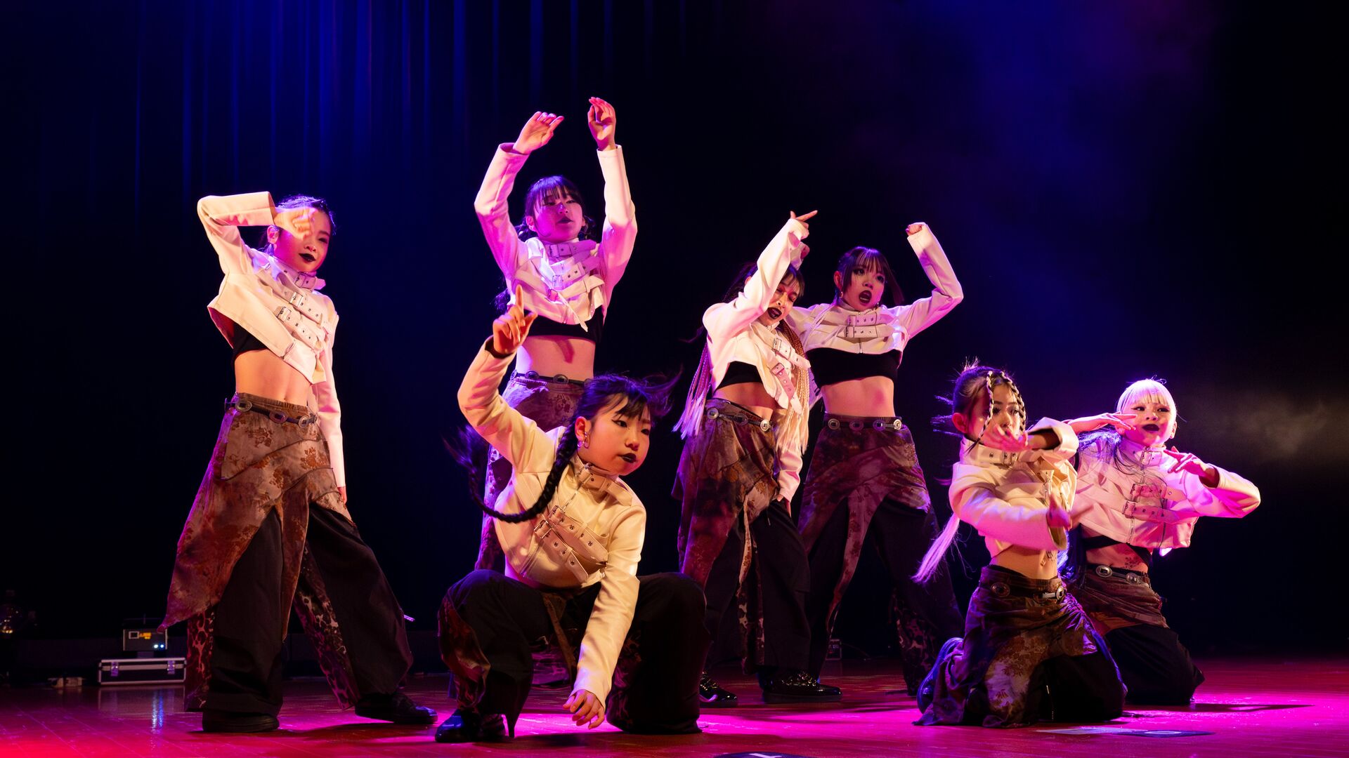 埼玉でダンス教室ならstreet dance studio axent
