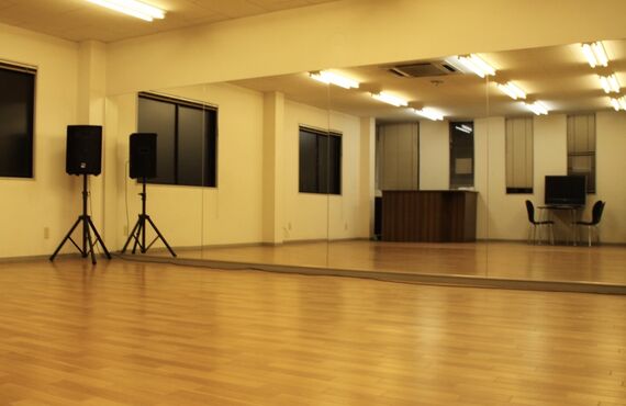 埼玉のスクールはアットホームなダンススタジオで開講しております